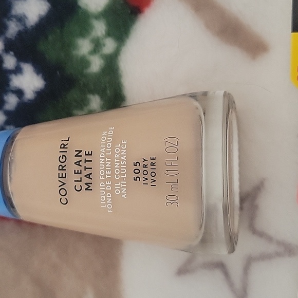 Makeup bundle - Picture 2 of 4